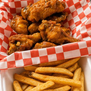 Wings Traditional 7pc Combo 1 Sauce